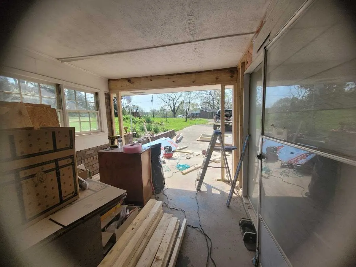 Air movers and dehumidifier for Drying & Dehumidification in Chula Vista